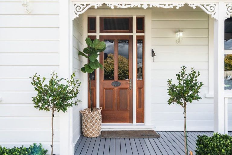 Photo of property in 13 Auckland Road, Greenmeadows, Napier, 4112