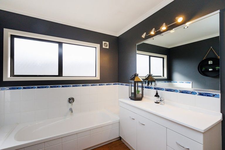 Photo of property in 22 Ursula Drive, Feilding, 4702