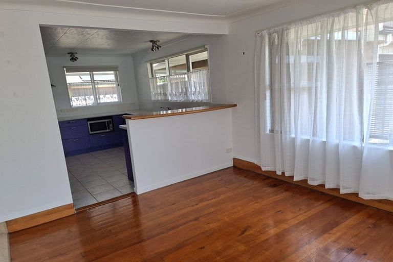 Photo of property in 34 Centreway Road, Orewa, 0931
