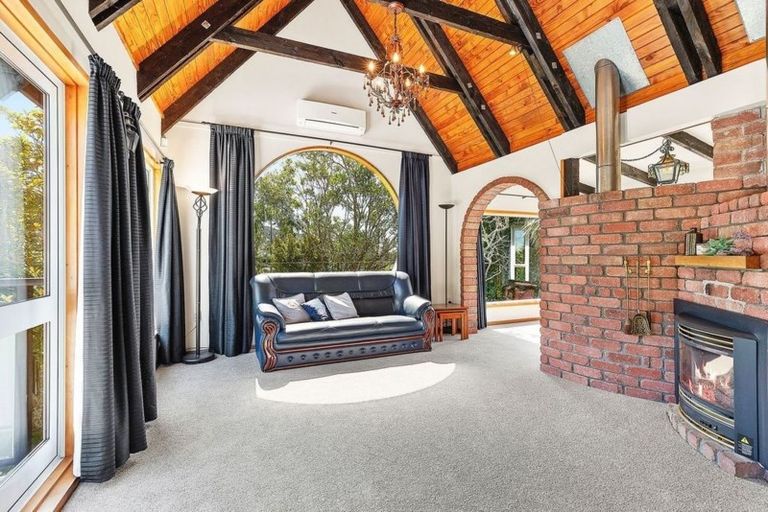 Photo of property in 5 Newnham Court, Tawa, Wellington, 5028