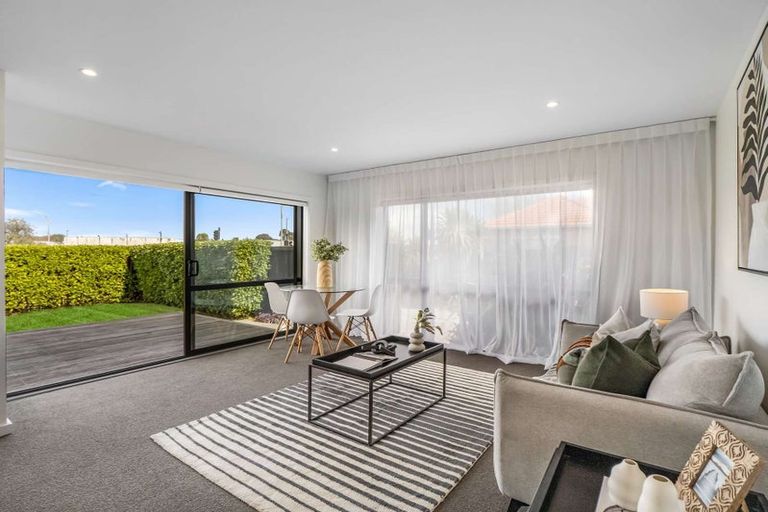 Photo of property in 1/42 Northcote Road, Northcote, Christchurch, 8052