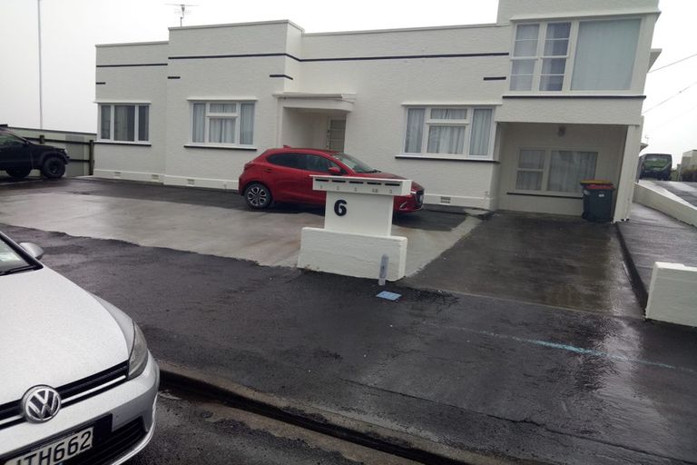 Photo of property in 6 Maratahu Street, Westown, New Plymouth, 4310