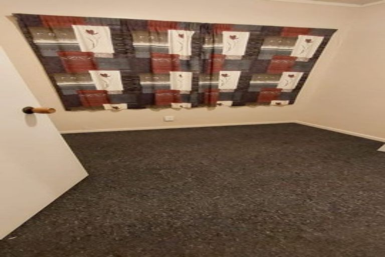 Photo of property in 2/100 Cargill Street, Papakura, 2110