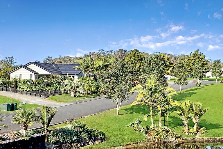 Photo of property in 21 Amsharlo Drive, Kerikeri, 0230