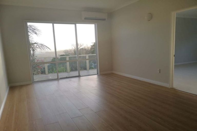 Photo of property in 114 Point View Drive, East Tamaki Heights, Auckland, 2016