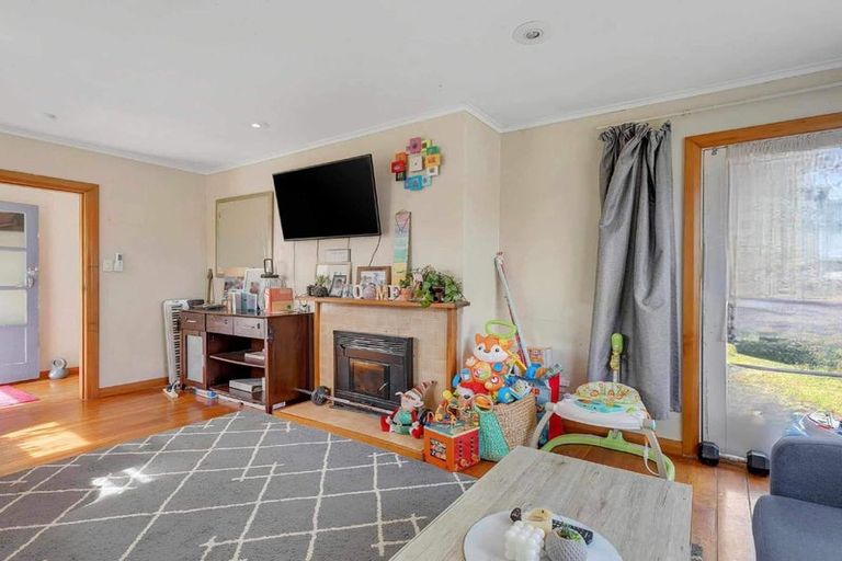 Photo of property in 20 Stevens Crescent, Ranui, Porirua, 5024
