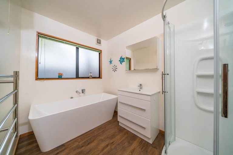 Photo of property in 21 Craven Street, Sockburn, Christchurch, 8042