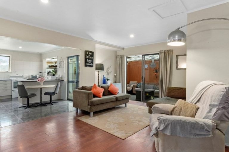 Photo of property in 505 Swanson Road, Ranui, Auckland, 0612