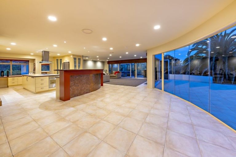 Photo of property in 65 Harry Dreadon Road, Opaheke, Papakura, 2584