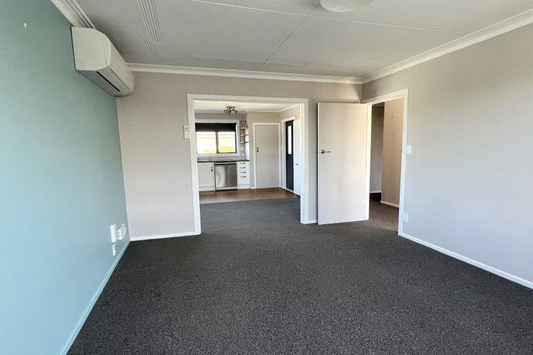 Photo of property in 96 Edinburgh Crescent, Waikiwi, Invercargill, 9810