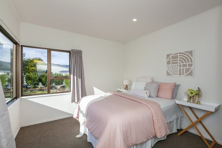 Photo of property in 42 Margaret Road, Raumati Beach, Paraparaumu, 5032