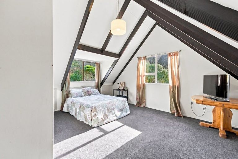 Photo of property in 56 Glenross Street, Glenross, Dunedin, 9011