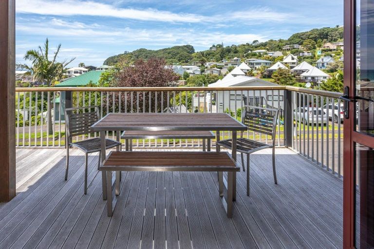 Photo of property in 208 Russell Bruce Place, Onemana, Whangamata, 3691