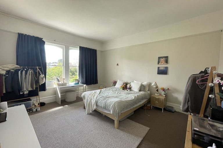 Photo of property in 28 Maarama Crescent, Aro Valley, Wellington, 6021