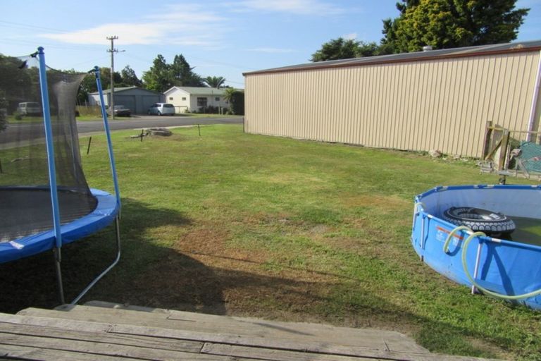 Photo of property in 2 Kowhai Avenue, Edgecumbe, 3120