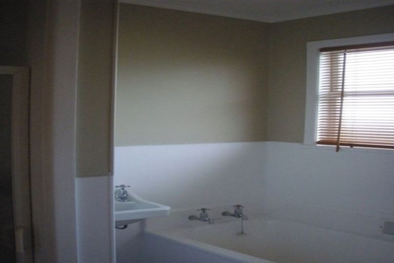Photo of property in 9 Ireland Place, Pirimai, Napier, 4112