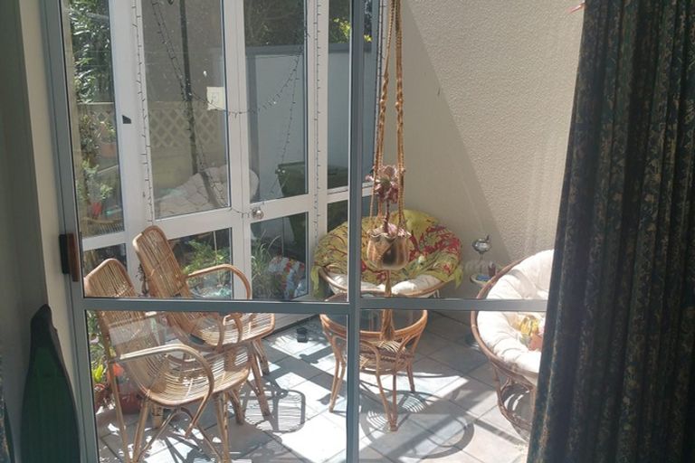 Photo of property in Fernhill Flats, 10/324 The Terrace, Te Aro, Wellington, 6011