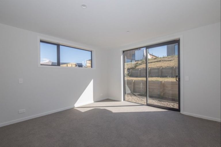 Photo of property in 43 Mount Linton Avenue, Wanaka, 9305