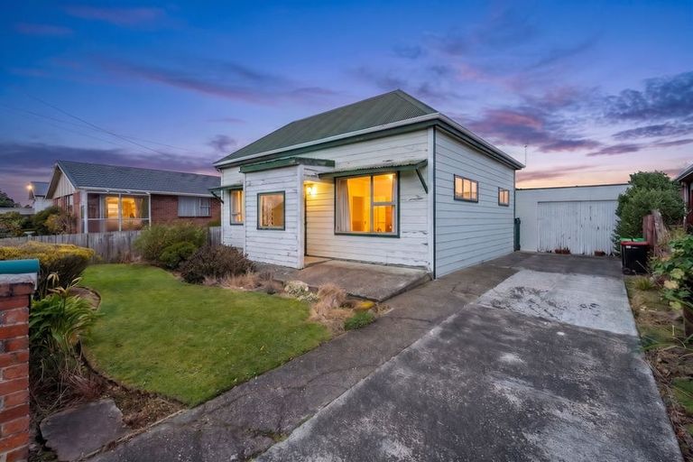 Photo of property in 24 Freyberg Street, Saint Kilda, Dunedin, 9012