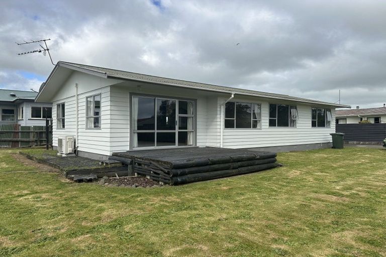 Photo of property in 40 Fairfield Road, Hawera, 4610