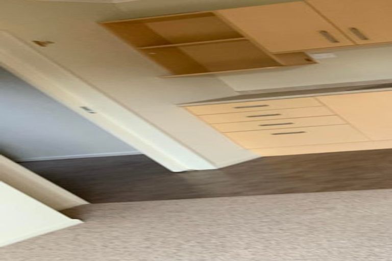 Photo of property in 86 Wikiriwhi Crescent, Awapuni, Palmerston North, 4412