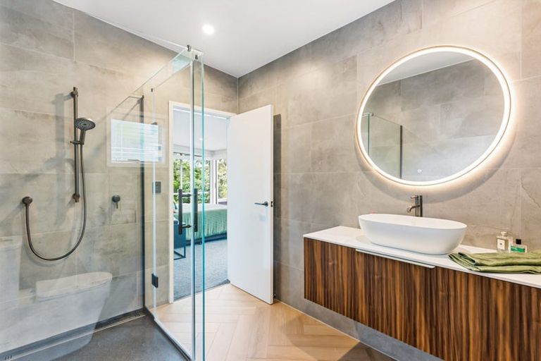 Photo of property in 36a Glenelg Road, Red Beach, 0932