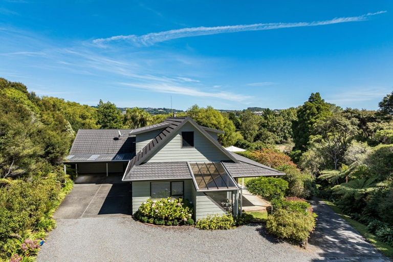 Photo of property in 33 Paremata Haywards Road, Pauatahanui, Porirua, 5381