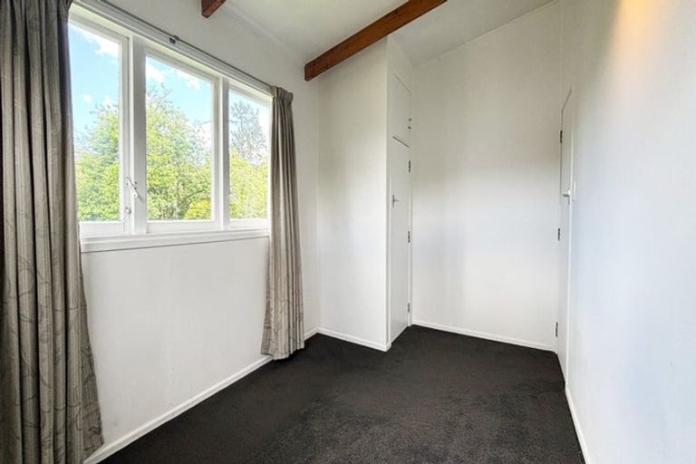 Photo of property in 11a Norana Road, Maoribank, Upper Hutt, 5018