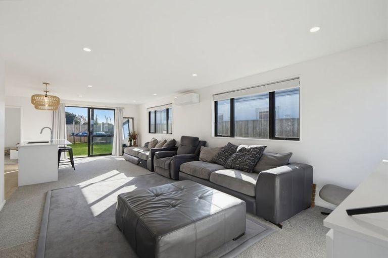Photo of property in 51 Mehrtens Crescent, Woodend, 7691