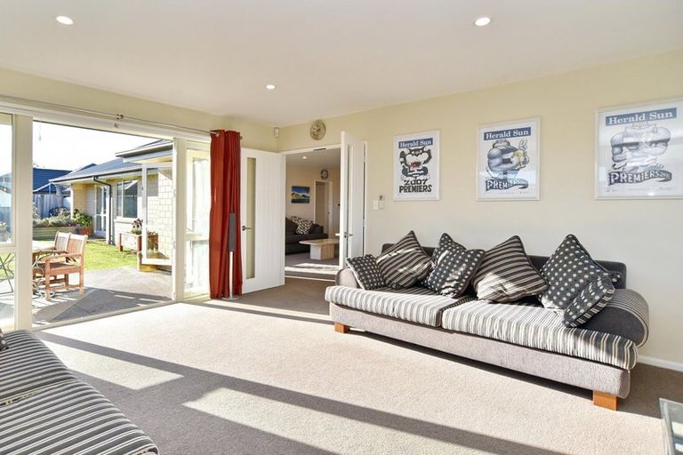 Photo of property in 10 Wairepo Close, Rangiora, 7400