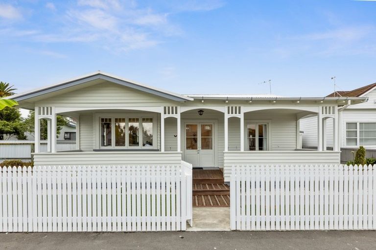 Photo of property in 24a Jull Street, Napier South, Napier, 4110