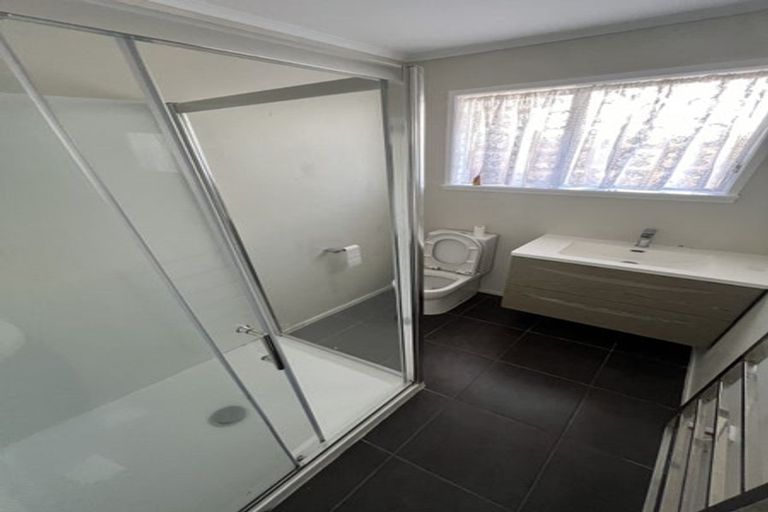 Photo of property in 9 Wycherley Drive, Bucklands Beach, Auckland, 2014