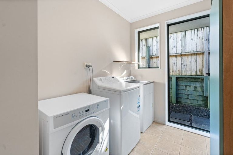 Photo of property in 24 Tauranga Place, Orewa, 0931