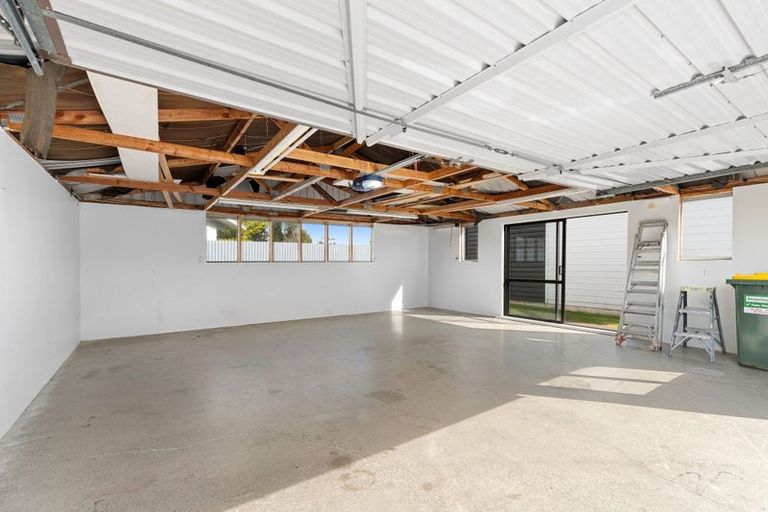 Photo of property in 4 Nikau Street, Levin, 5510