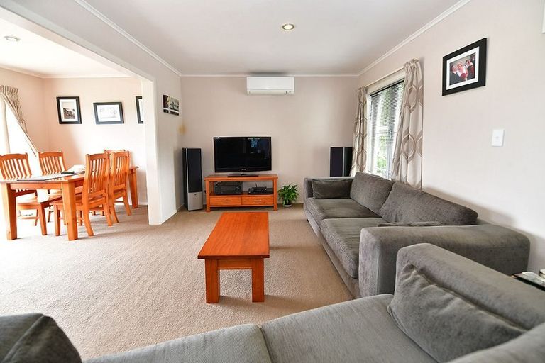 Photo of property in 27 Bonita Avenue, Stanmore Bay, Whangaparaoa, 0932