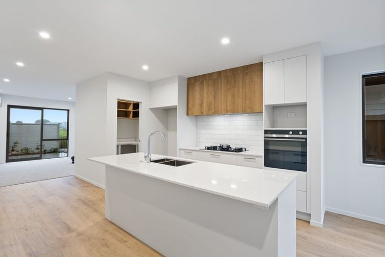 Photo of property in 109 Katikati Drive, Manurewa, 2102