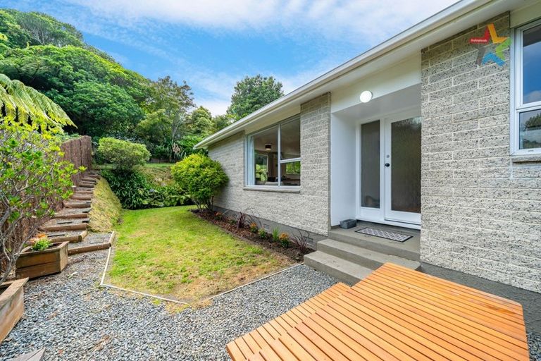 Photo of property in 19b Mulberry Street, Maungaraki, Lower Hutt, 5010