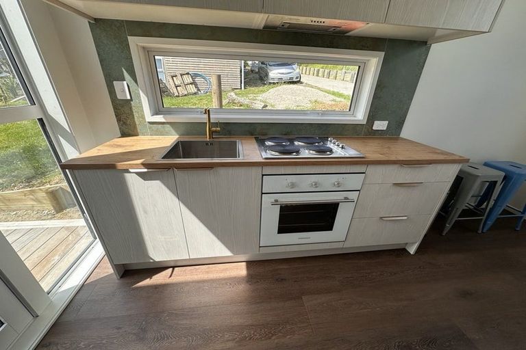 Photo of property in 1/231b Titirangi Road, Titirangi, Auckland, 0604