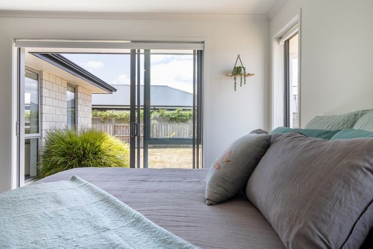 Photo of property in 48 Jarrett Terrace, Leamington, Cambridge, 3432