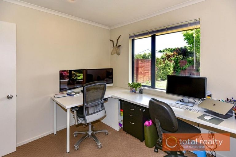 Photo of property in 9 Mcmahon Drive, Aidanfield, Christchurch, 8025