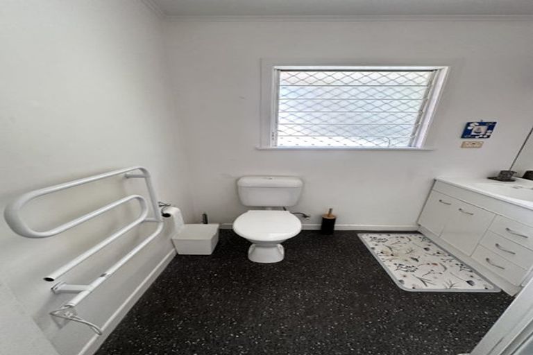Photo of property in 1/212 Riddell Road, Glendowie, Auckland, 1071