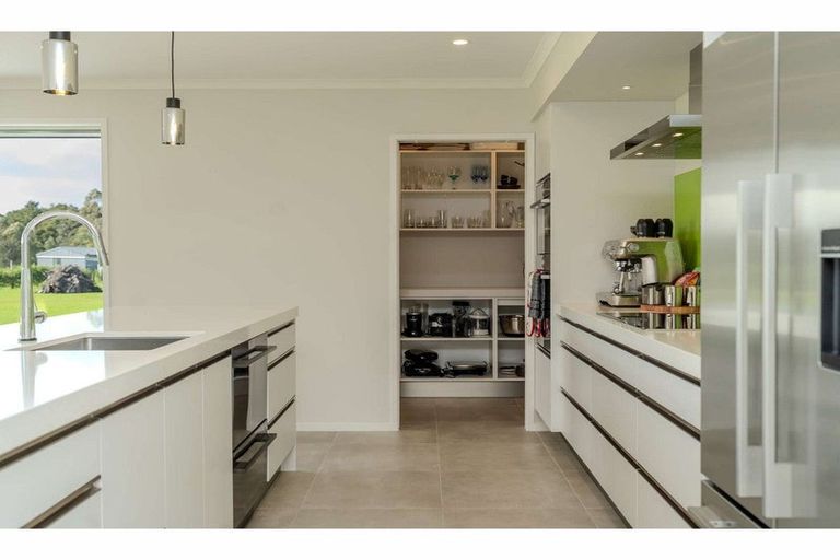 Photo of property in 129 Waitotara Drive, Waipapa, 0230