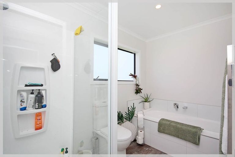 Photo of property in 128 Cummerfield Road, Foxton, 4891