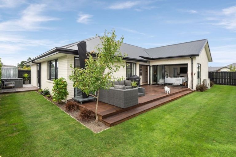 Photo of property in 4 Korowai Street, Marshland, Christchurch, 8083