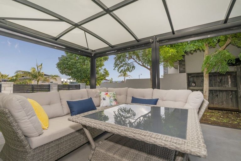 Photo of property in 2 Little George Place, Whitianga, 3510