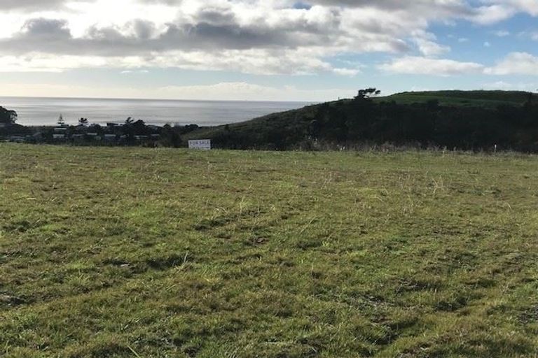 Photo of property in 18 Azimuth Road, Tairua, 3508