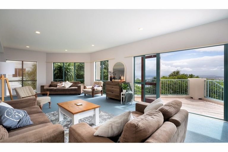 Photo of property in 229b Mount Pleasant Road, Mount Pleasant, Christchurch, 8081