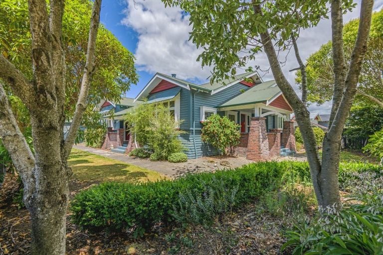 Photo of property in 24 Argyle Avenue, Takaro, Palmerston North, 4410