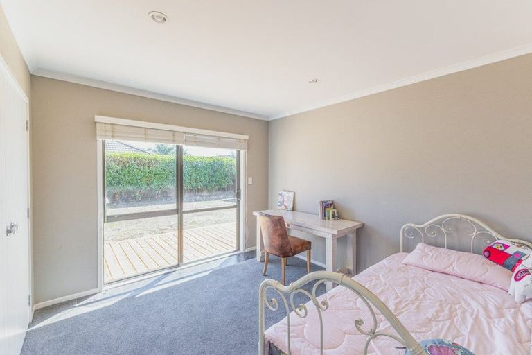 Photo of property in 70 Farringdon Avenue, Rototuna North, Hamilton, 3210