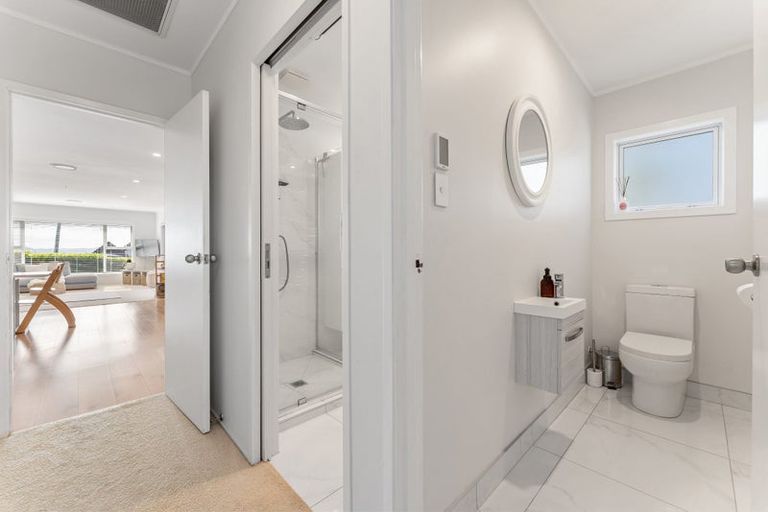 Photo of property in 45 Vipond Road, Stanmore Bay, Whangaparaoa, 0932